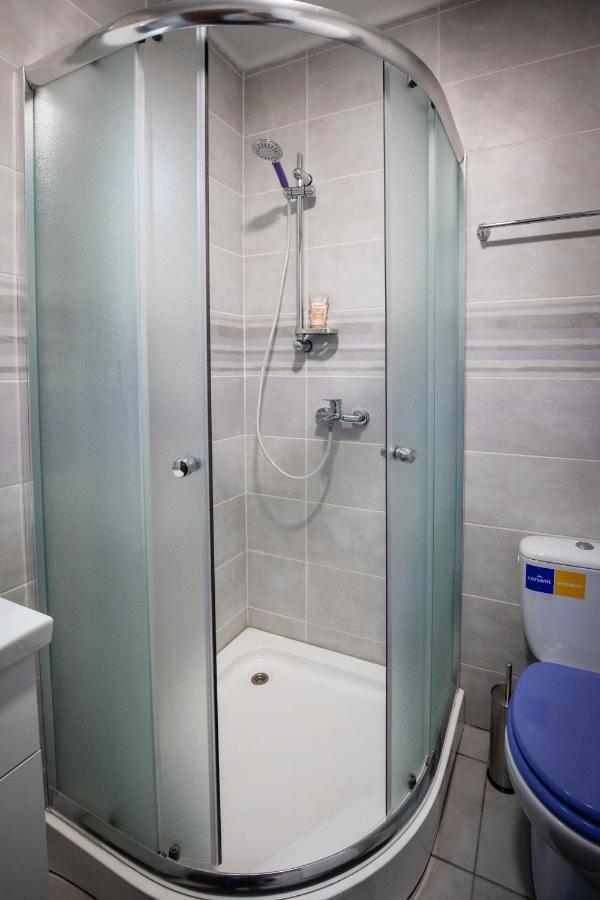 Crystal Apartment 수보티차 외부 사진