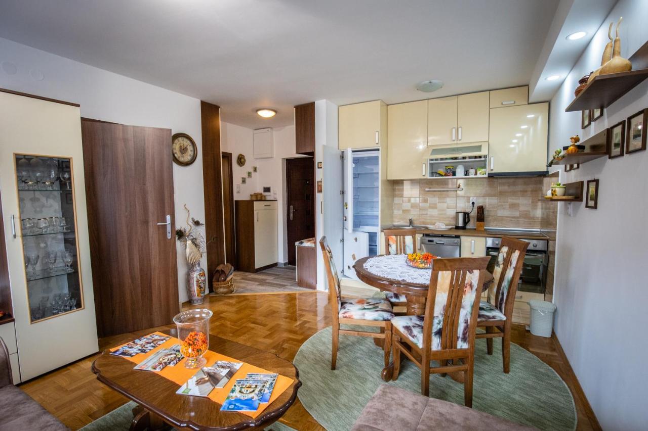 Crystal Apartment 수보티차 외부 사진
